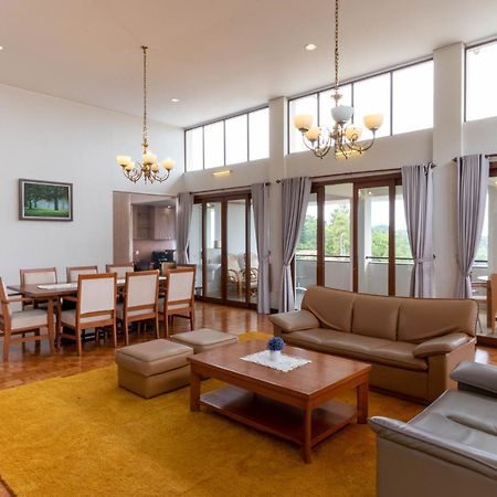 Family Only Amazing City View Villa - De Reiz Firen Syariah Bandung Exteriér fotografie