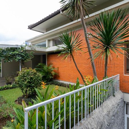 Family Only Amazing City View Villa - De Reiz Firen Syariah Bandung Exteriér fotografie