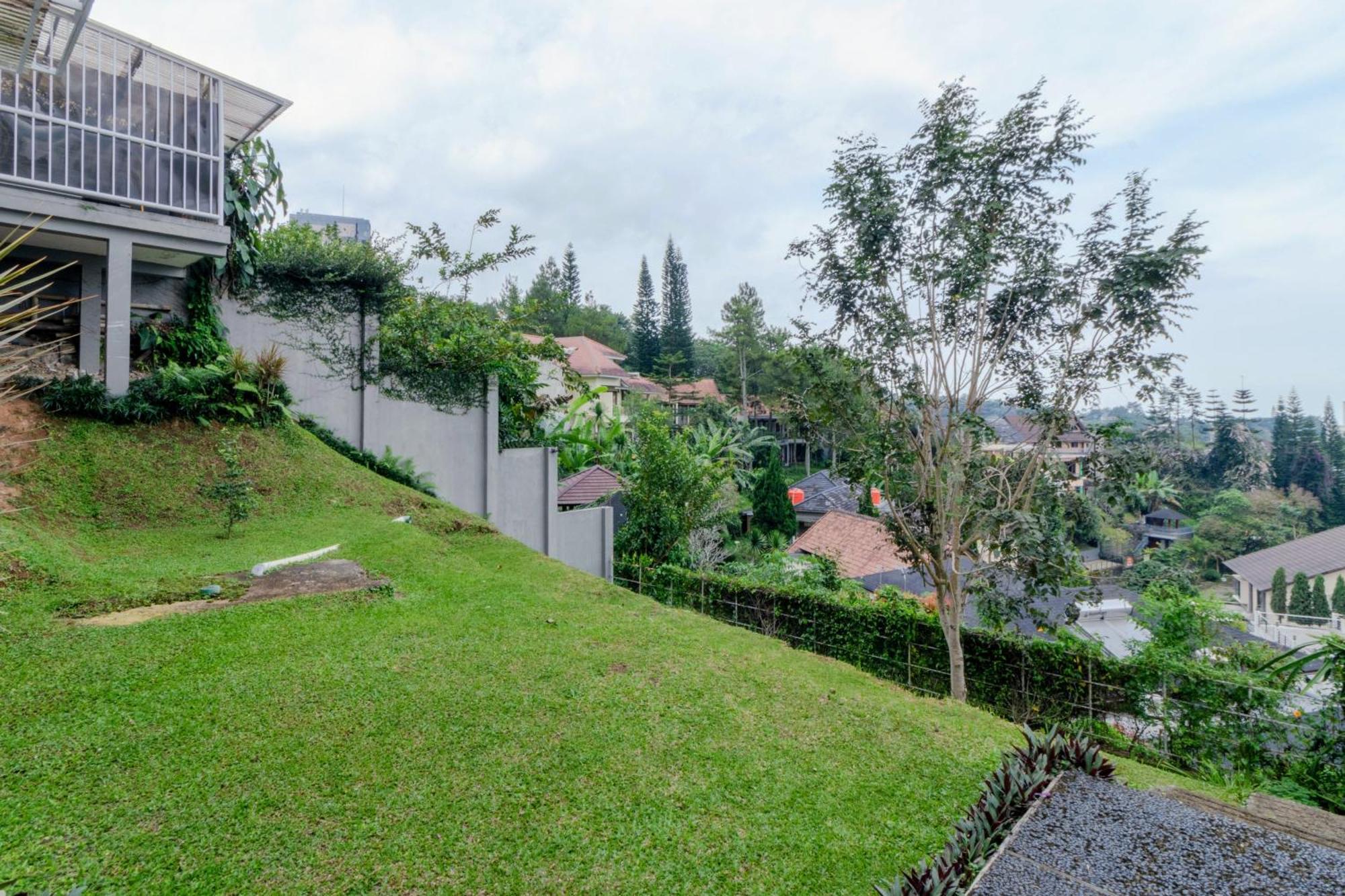 Family Only Amazing City View Villa - De Reiz Firen Syariah Bandung Exteriér fotografie