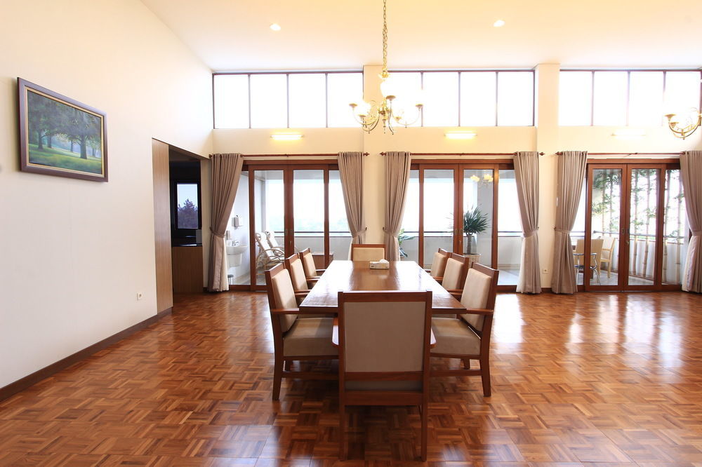 Family Only Amazing City View Villa - De Reiz Firen Syariah Bandung Exteriér fotografie